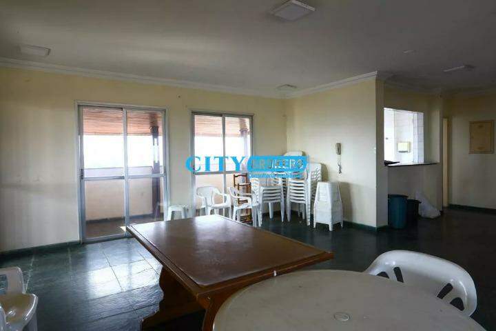 Apartamento para alugar com 2 quartos, 60m² - Foto 29