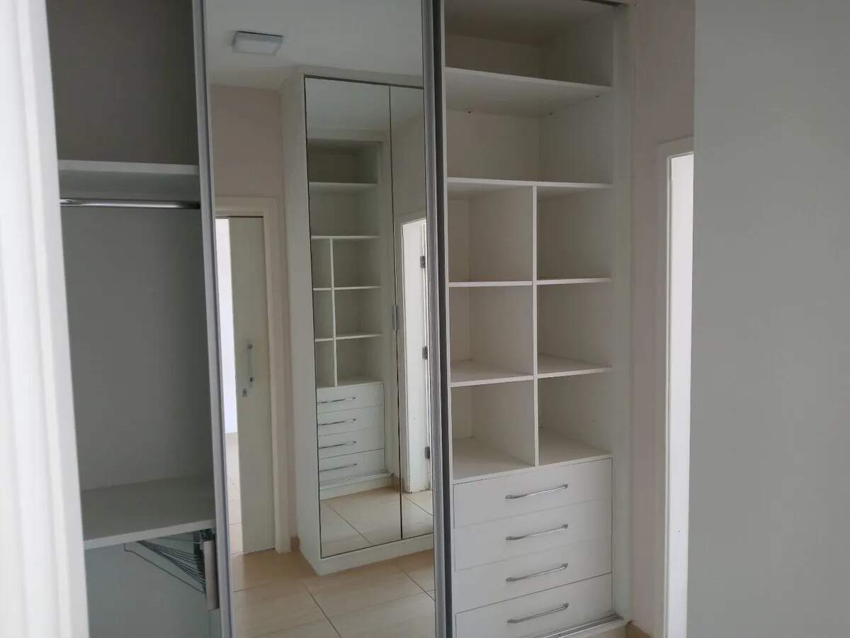 Sobrado à venda com 5 quartos, 300m² - Foto 13