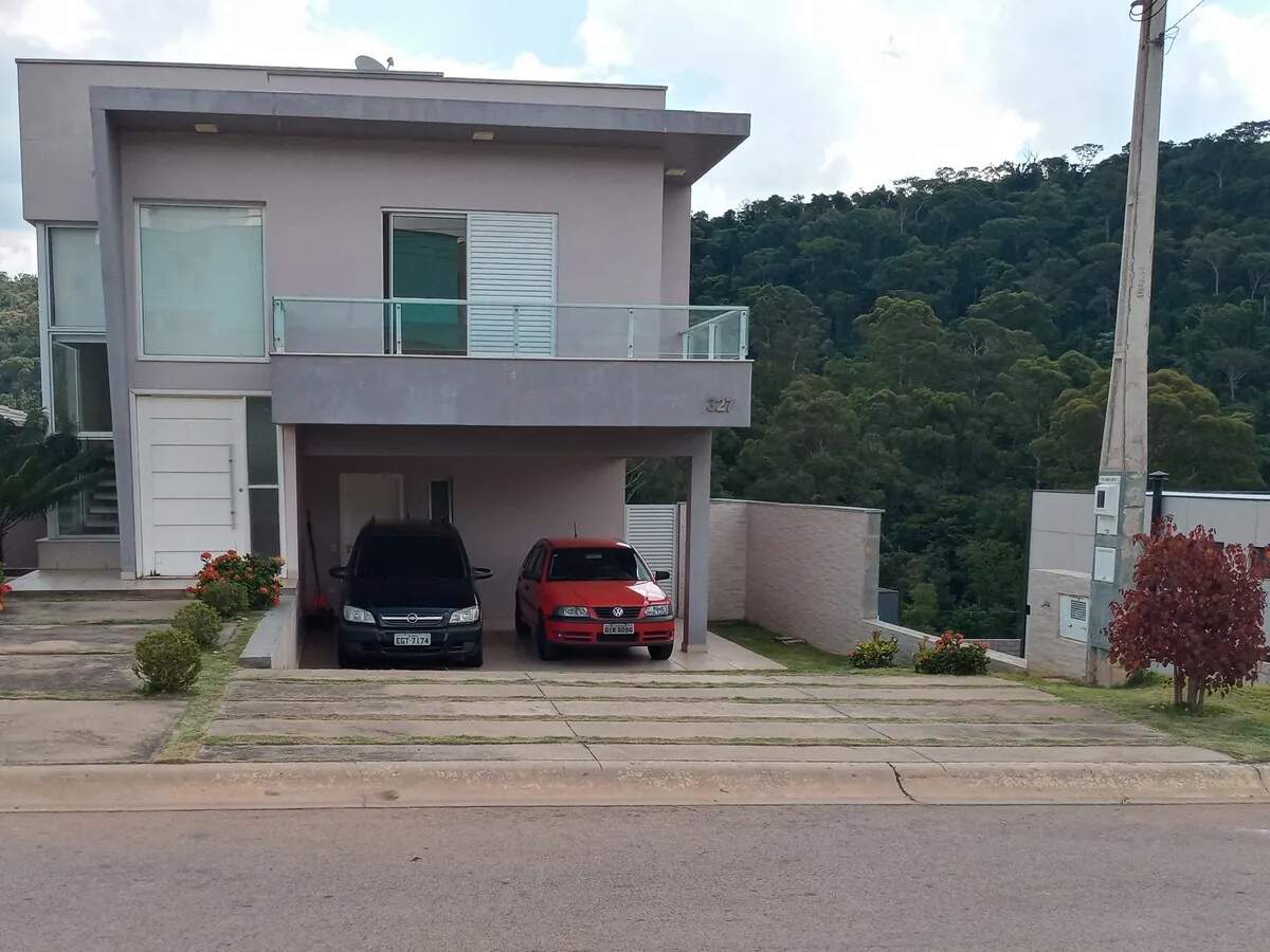 Sobrado à venda com 5 quartos, 300m² - Foto 2