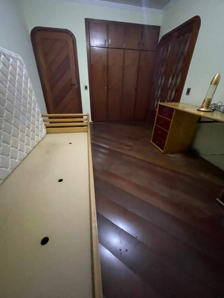 Casa à venda com 3 quartos, 380m² - Foto 17