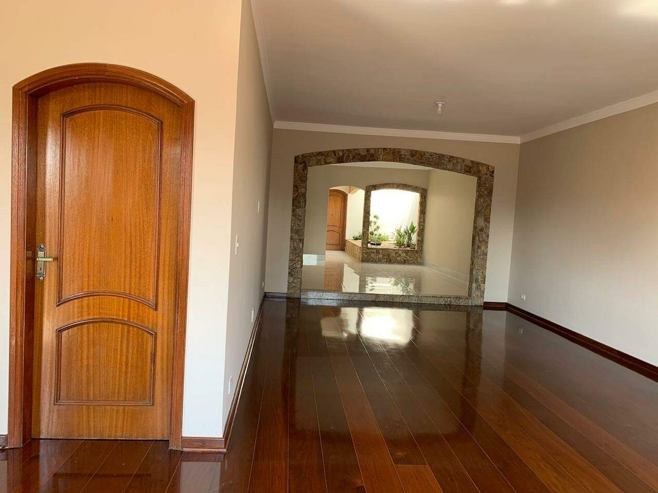 Casa à venda com 3 quartos, 850m² - Foto 16