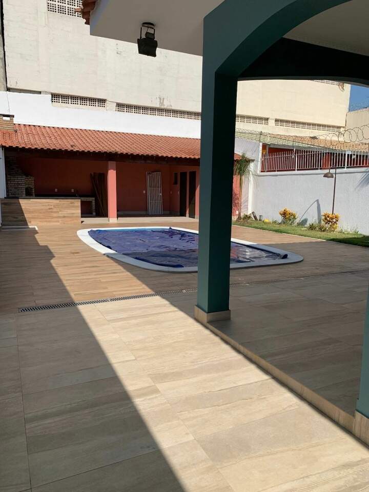 Casa à venda com 3 quartos, 850m² - Foto 45