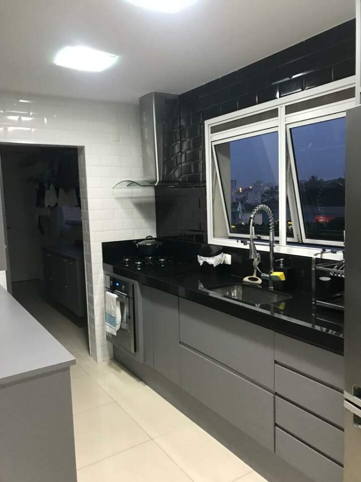 Apartamento à venda com 3 quartos, 146m² - Foto 13