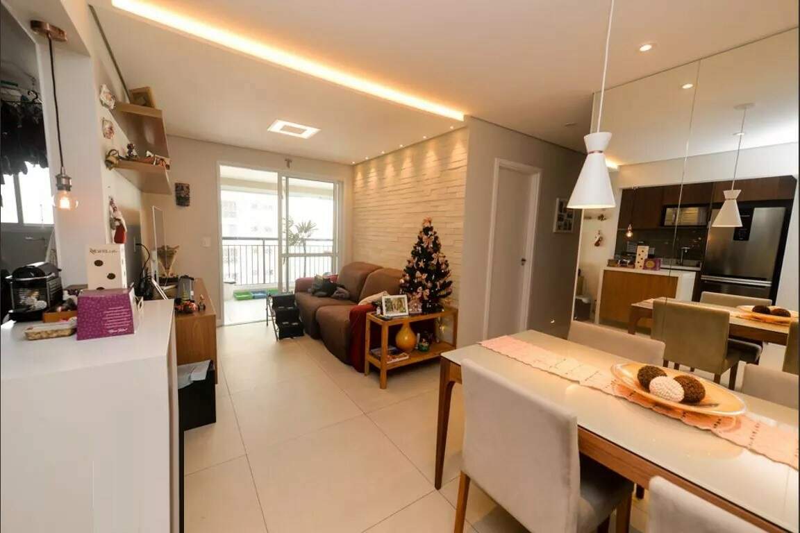 Apartamento à venda com 2 quartos, 68m² - Foto 2