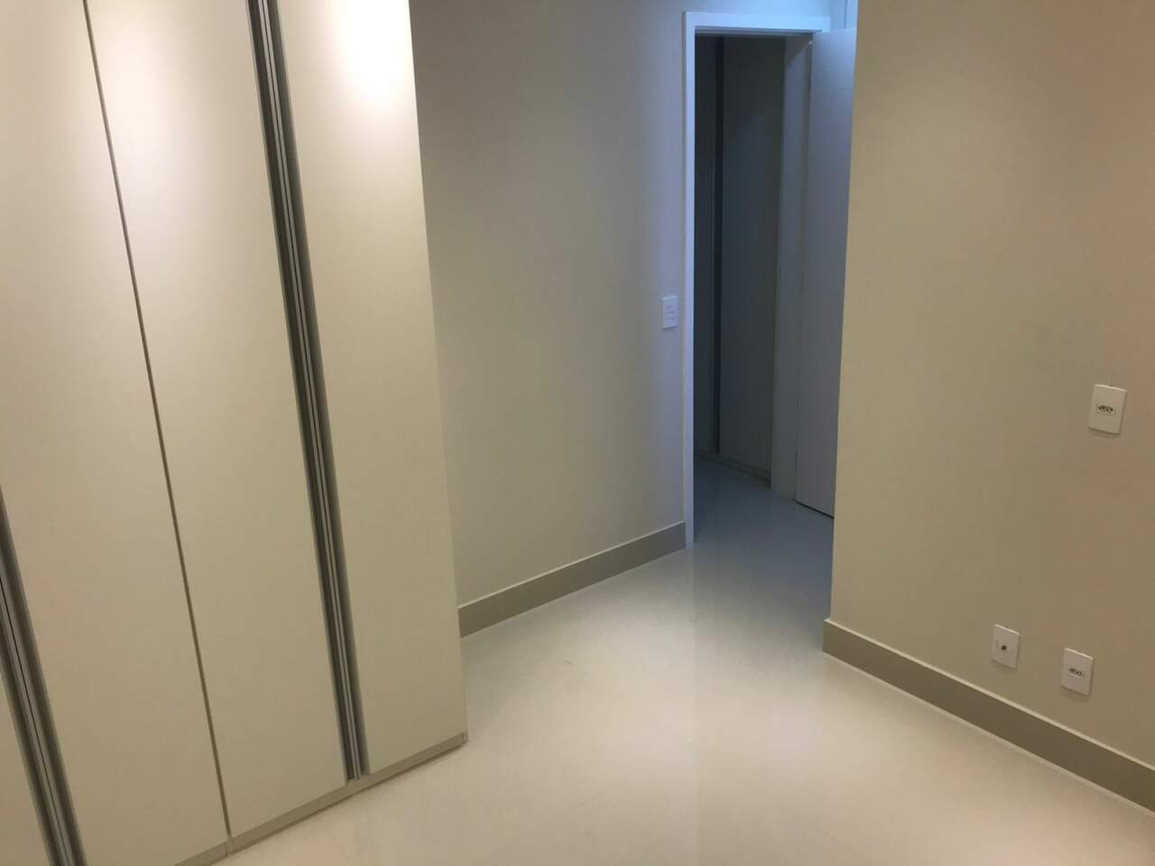 Apartamento à venda com 4 quartos, 256m² - Foto 15