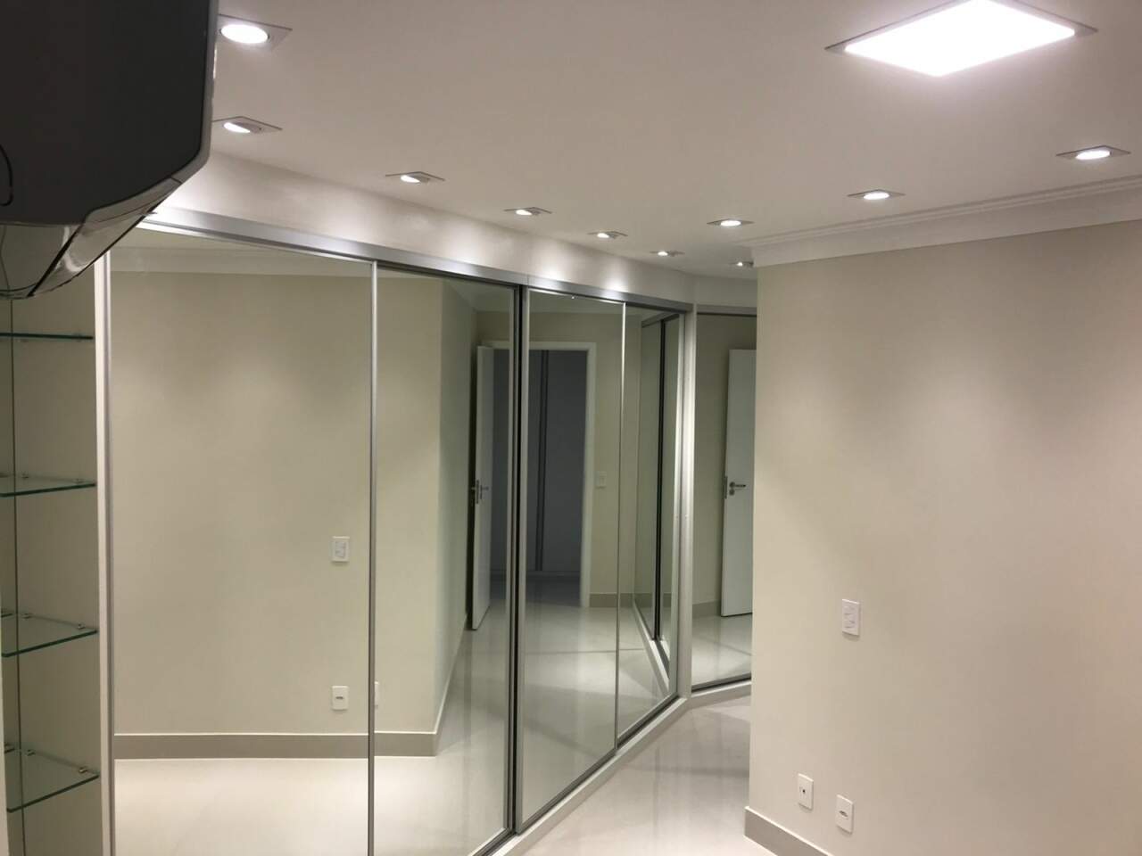 Apartamento à venda com 4 quartos, 256m² - Foto 16