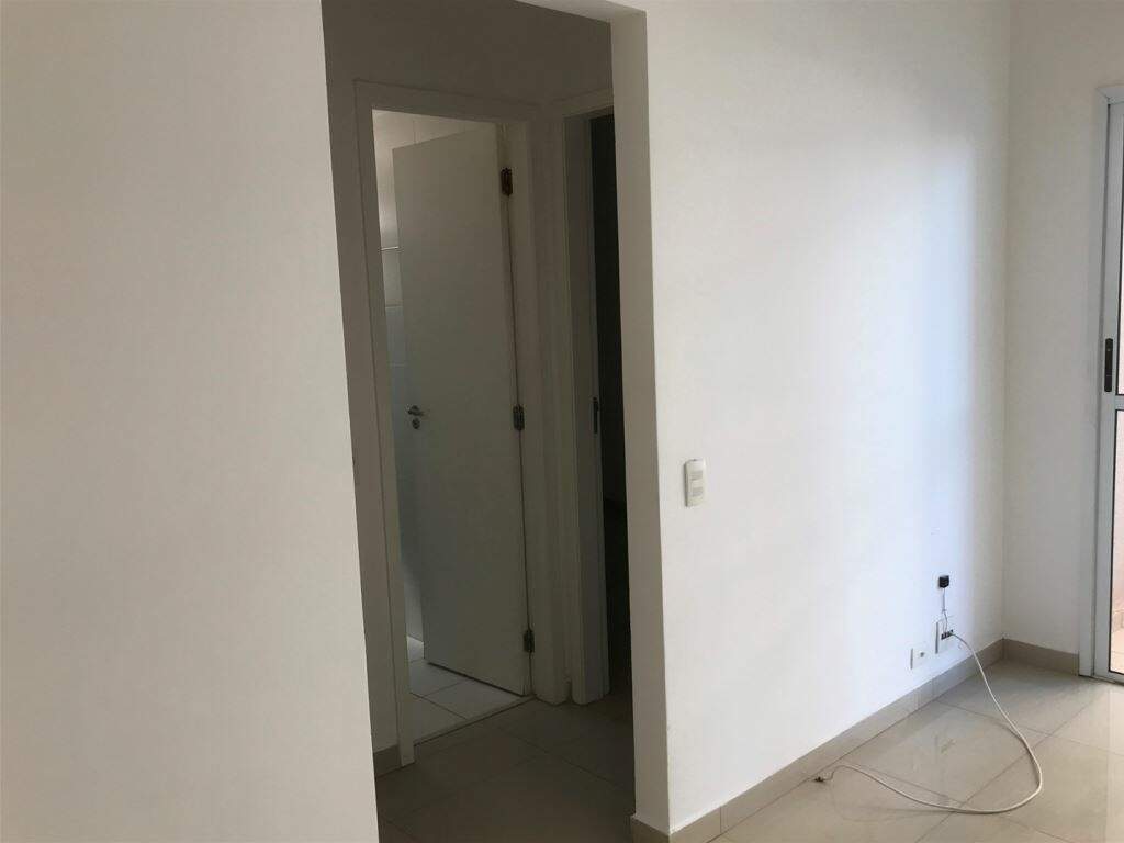 Apartamento à venda com 2 quartos, 71m² - Foto 4