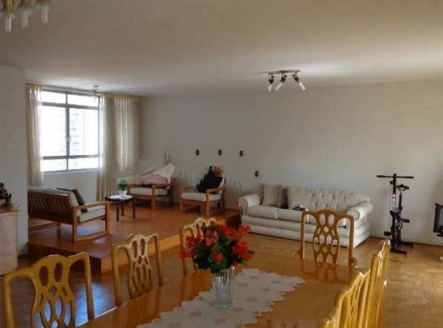 Apartamento à venda com 3 quartos, 202m² - Foto 1