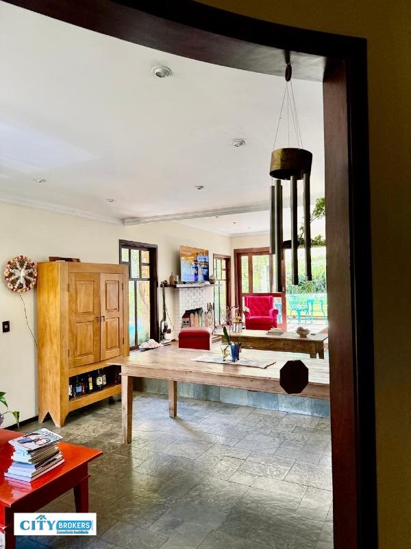 Casa em condomínio à venda no bairro Caraguatá Mairiporã: 