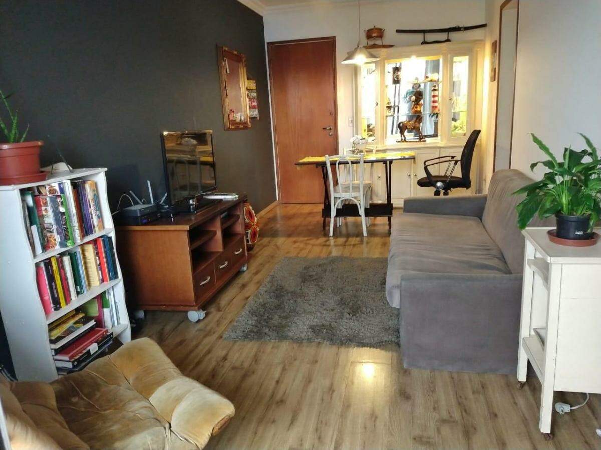 Apartamento à venda com 2 quartos, 62m² - Foto 2