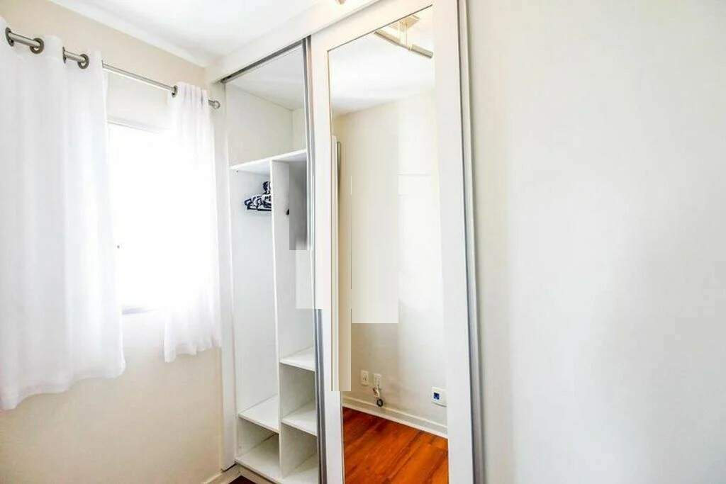 Apartamento à venda com 2 quartos, 70m² - Foto 1