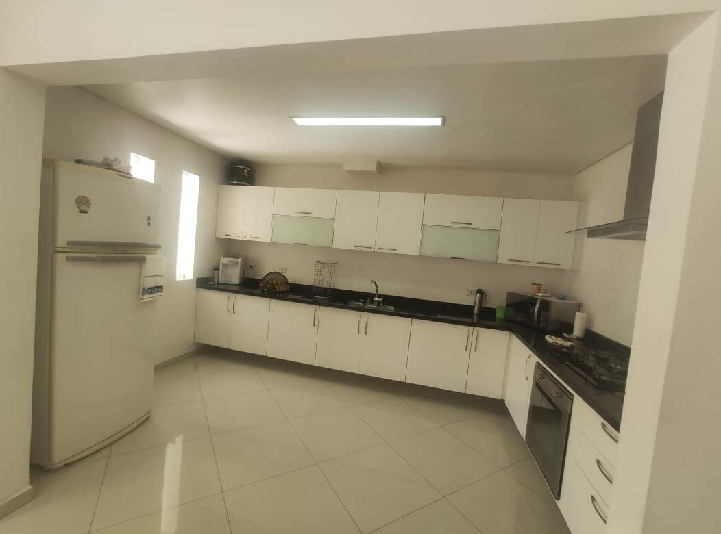 Sobrado à venda com 2 quartos, 415m² - Foto 15