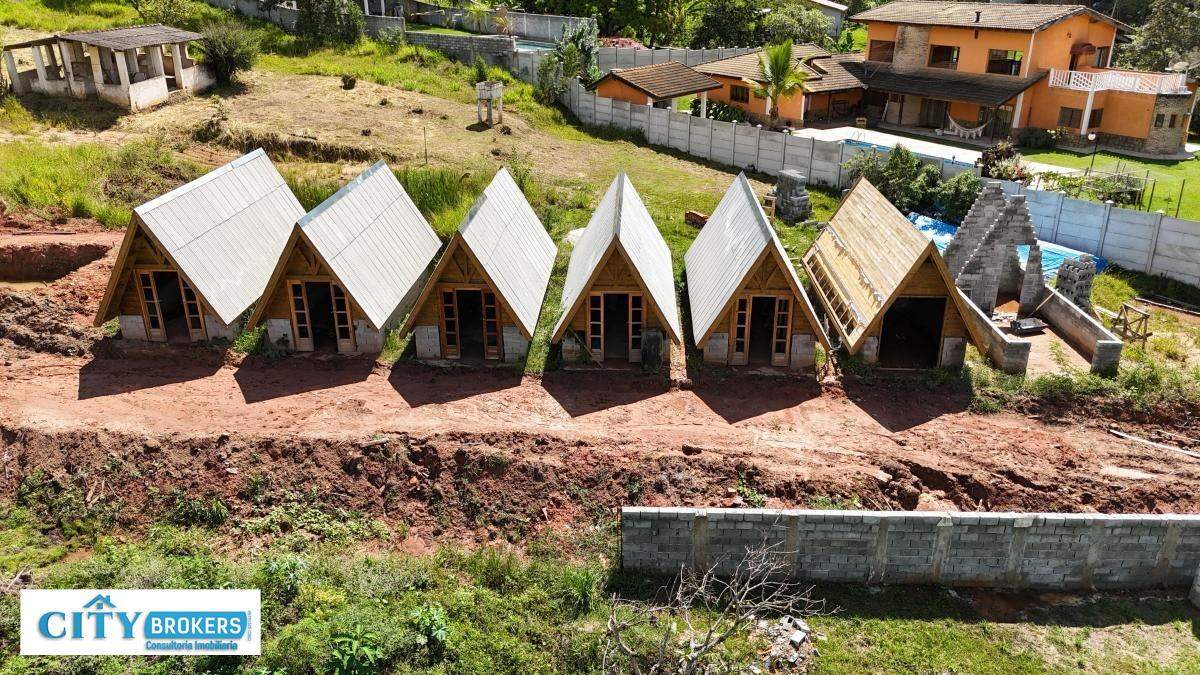 chalés de 7 quartos a à venda 480.000,00 no bairro Jardim Estância Brasil Atibaia: 