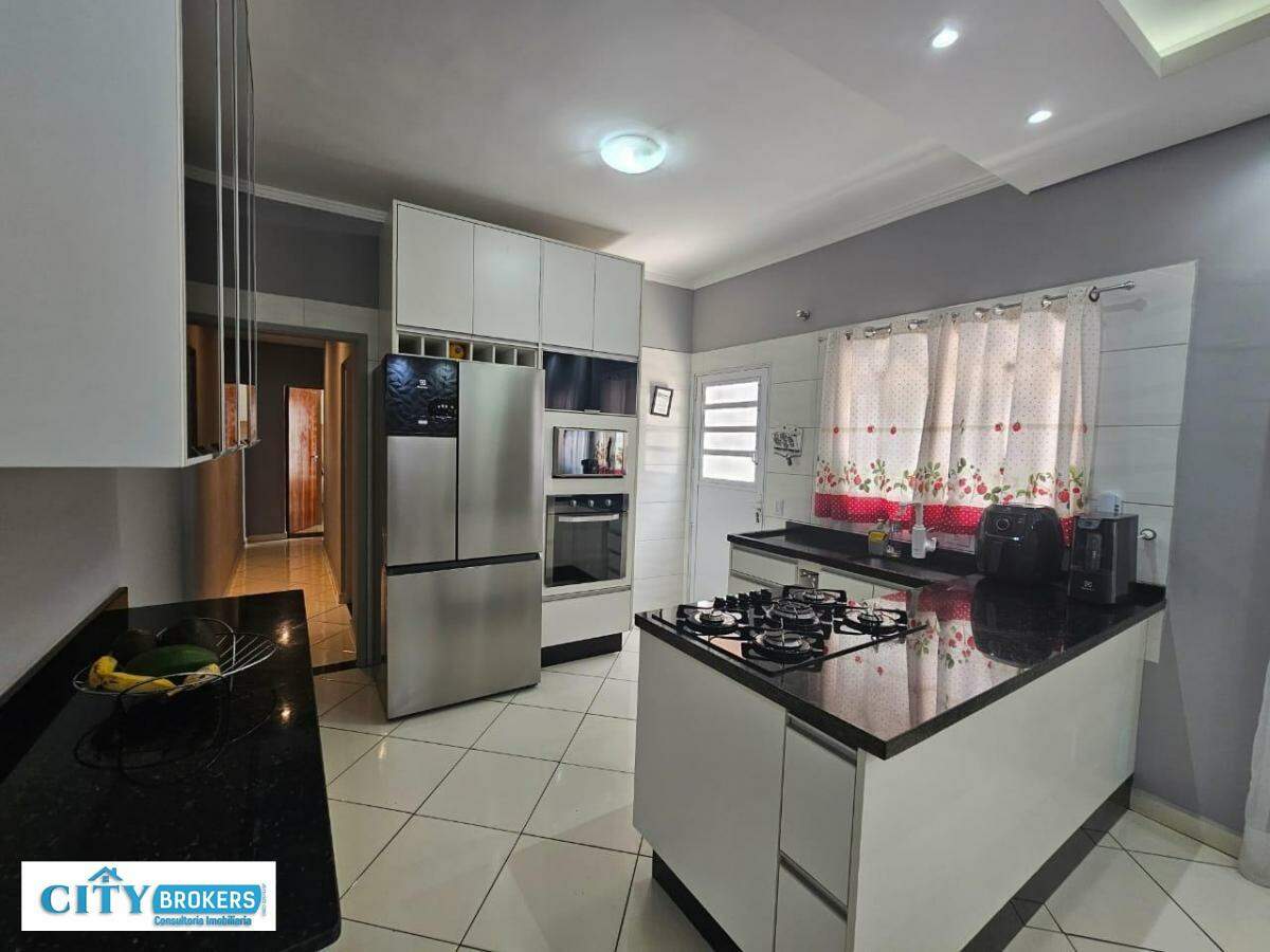 Casa de 2 quartos a à venda 618.000,00 no bairro Jardim Imperial Atibaia: 