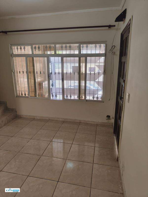 Sobrado de 2 quartos a para aluguel 3.100,00 no bairro Jardim Vila Galvão Guarulhos: 