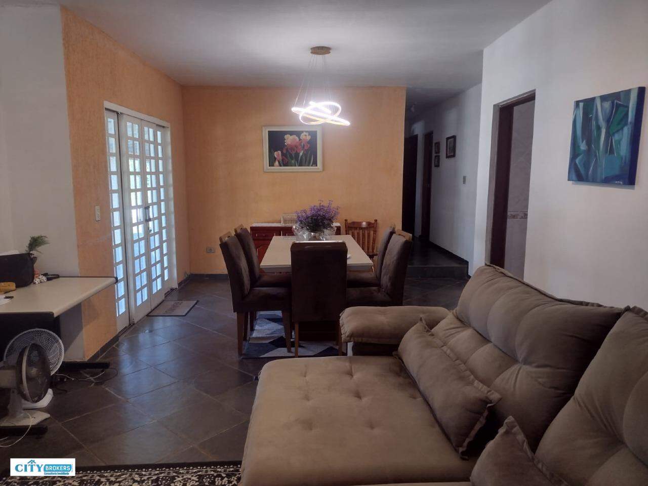 CASA TÉRREA de 3 quartos a à venda 820.000,00 no bairro Jardim Paulista Atibaia: 