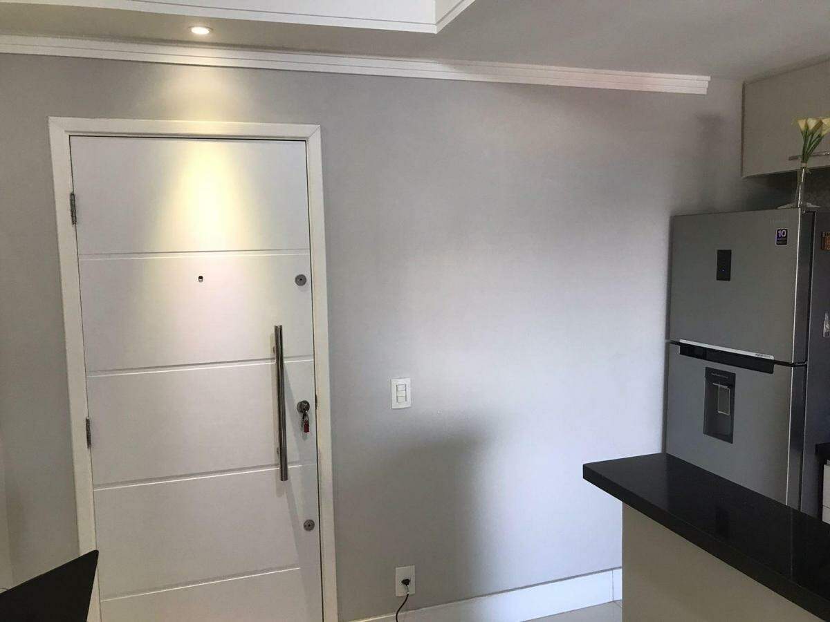 Apartamento à venda com 2 quartos, 47m² - Foto 3