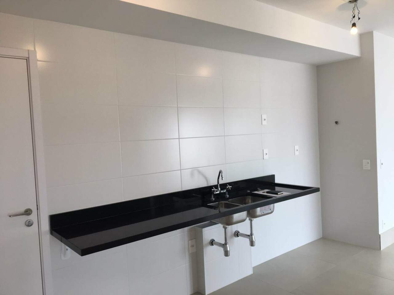 Apartamento à venda com 3 quartos, 131m² - Foto 6