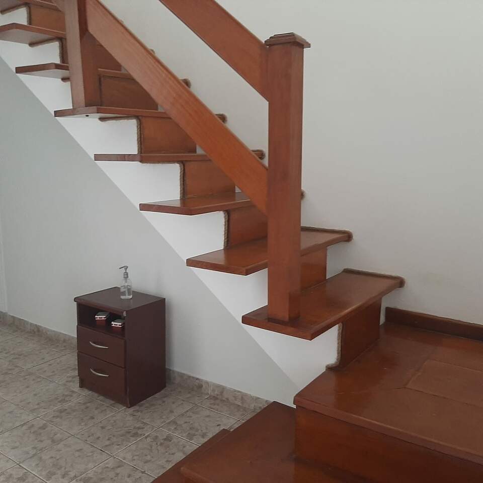 Sobrado à venda com 4 quartos, 300m² - Foto 1