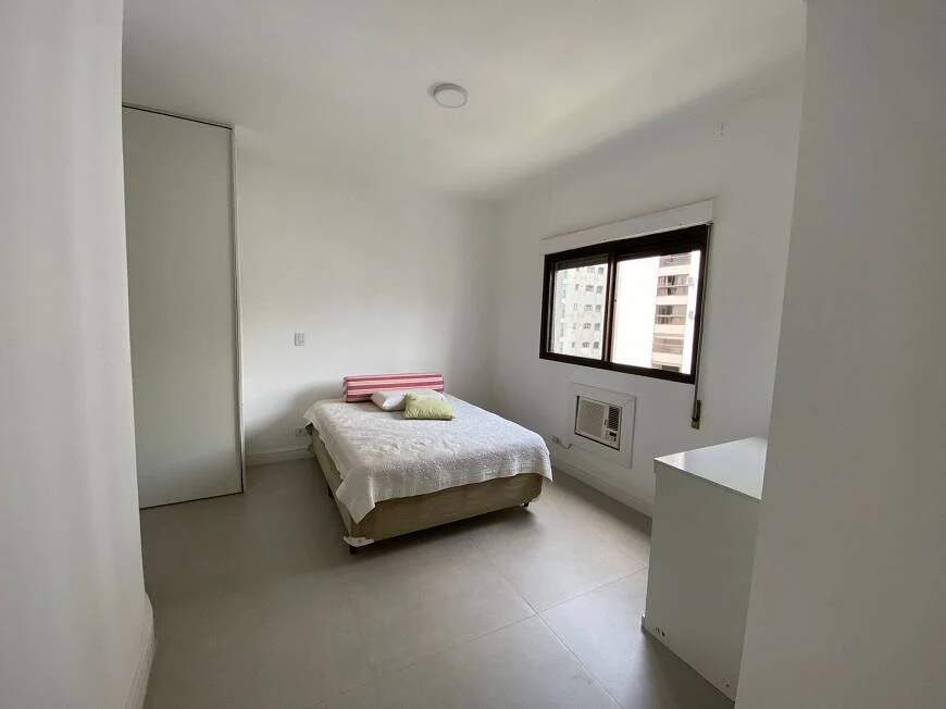 Cobertura à venda com 2 quartos, 216m² - Foto 13