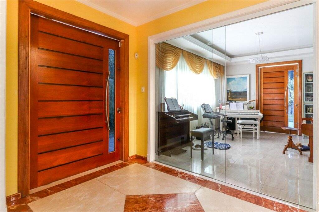 Casa à venda com 5 quartos, 300m² - Foto 17