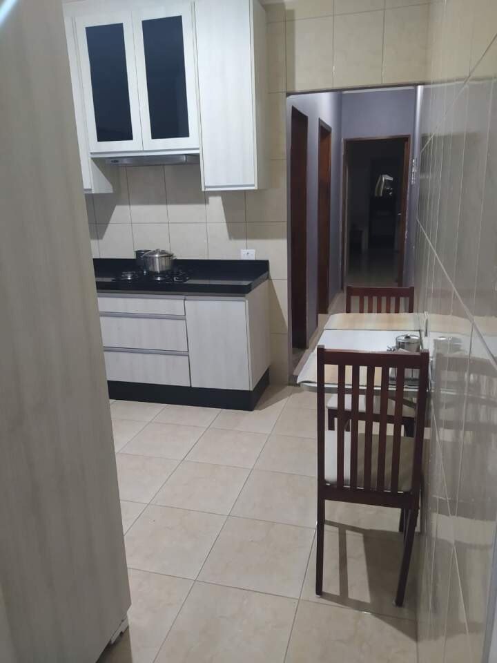 Casa à venda com 2 quartos, 90m² - Foto 5