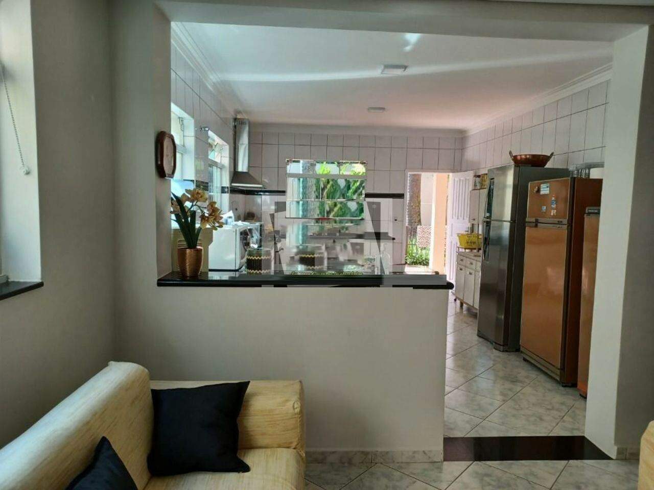 Casa à venda com 3 quartos, 200m² - Foto 10