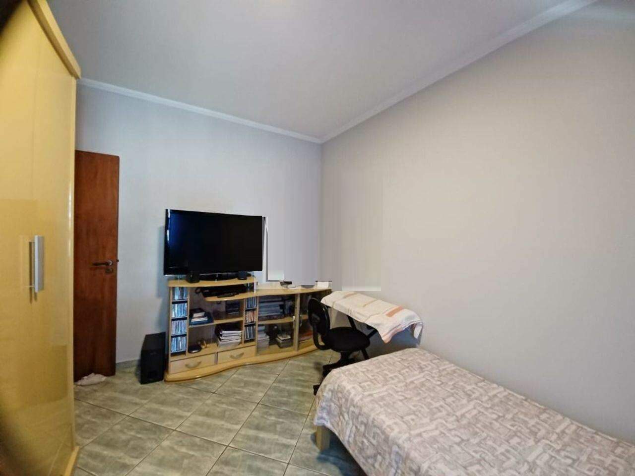 Casa à venda com 3 quartos, 200m² - Foto 21