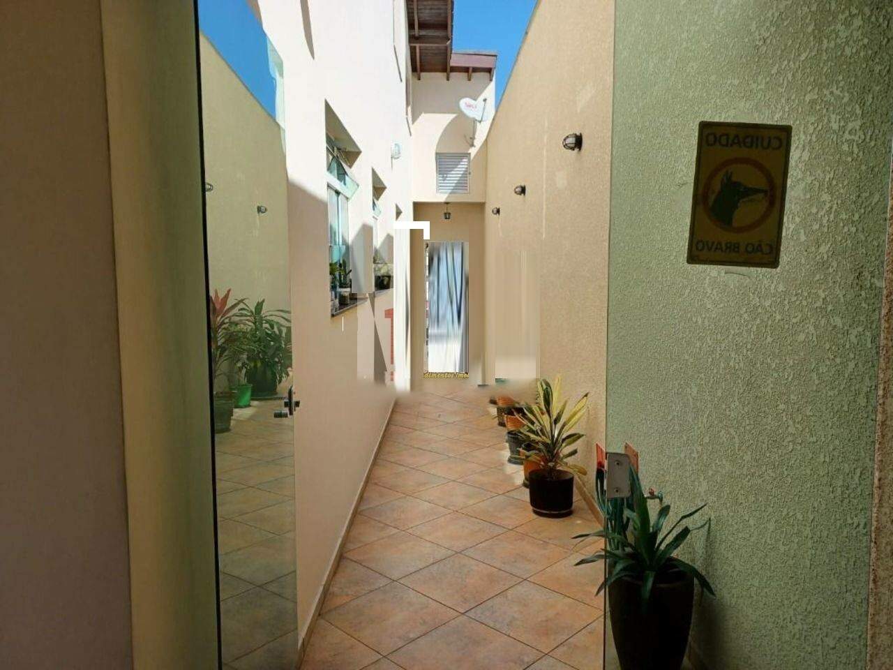 Casa à venda com 3 quartos, 200m² - Foto 25