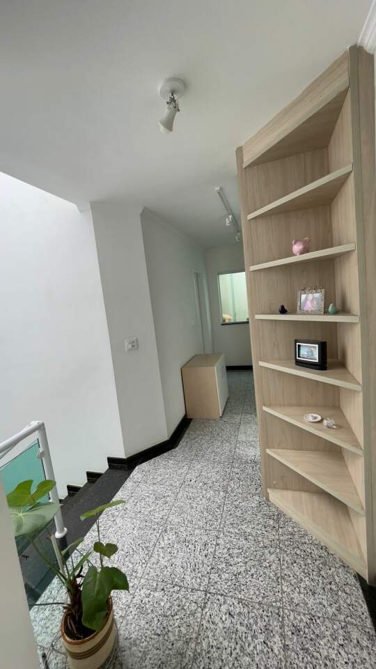 Casa à venda com 4 quartos, 180m² - Foto 17