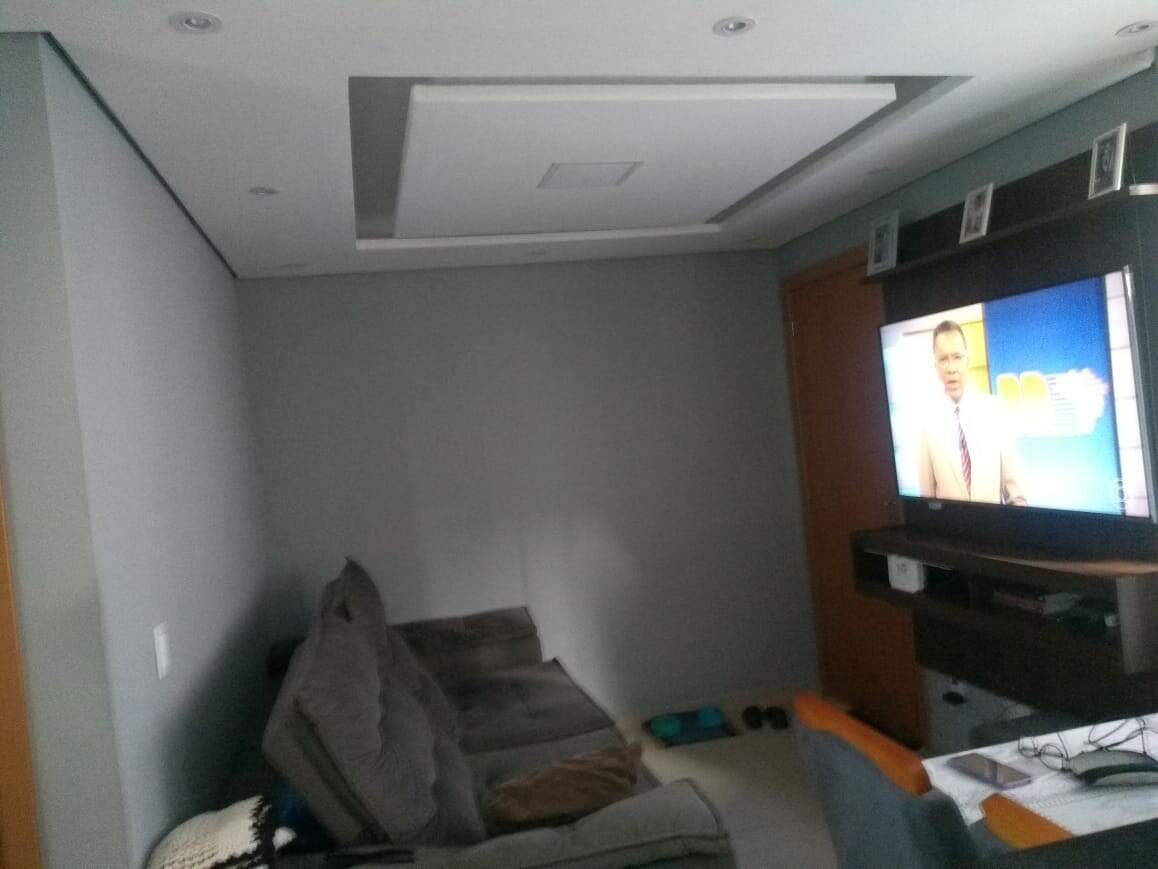 Apartamento à venda com 2 quartos, 42m² - Foto 2