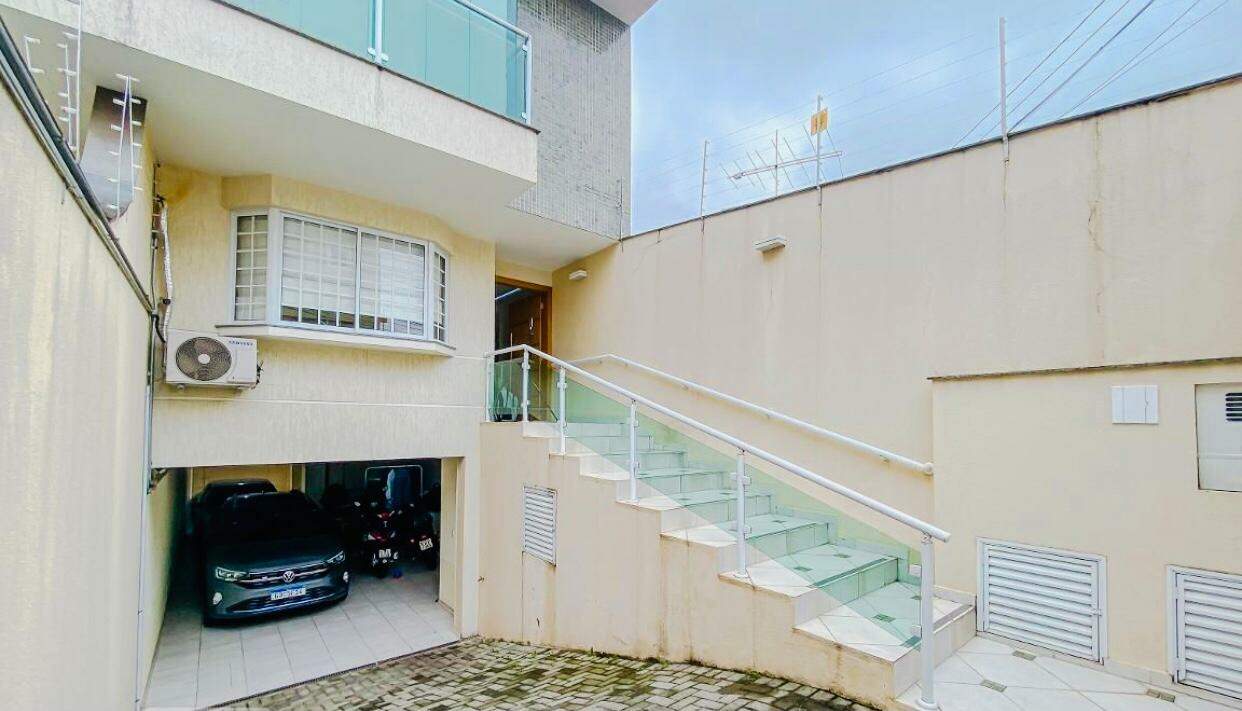 Sobrado à venda com 3 quartos, 125m² - Foto 2