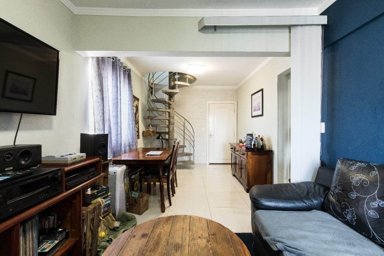 Apartamento à venda com 2 quartos, 100m² - Foto 1