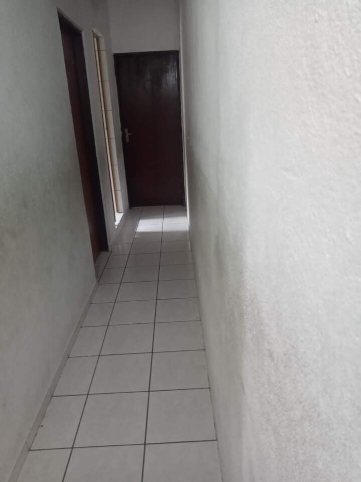 Casa à venda com 2 quartos, 80m² - Foto 5