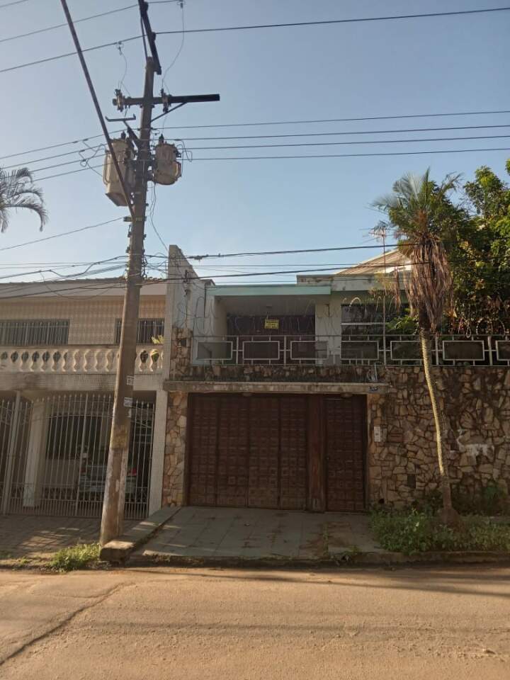 Casa à venda com 3 quartos, 230m² - Foto 3