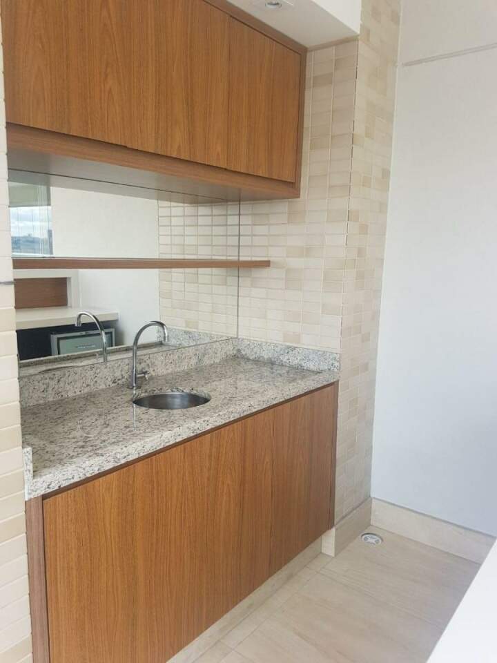 Apartamento à venda com 4 quartos, 210m² - Foto 5