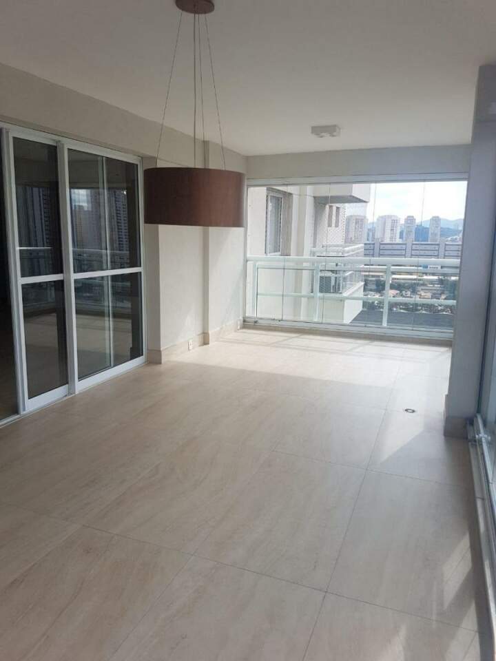 Apartamento à venda com 4 quartos, 210m² - Foto 4