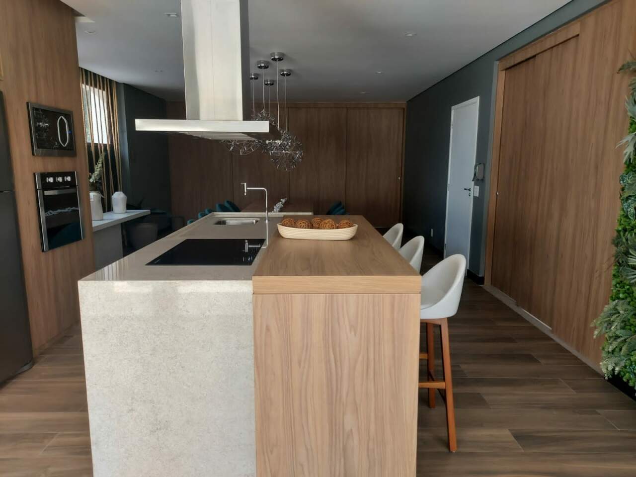 Apartamento à venda com 3 quartos, 178m² - Foto 3