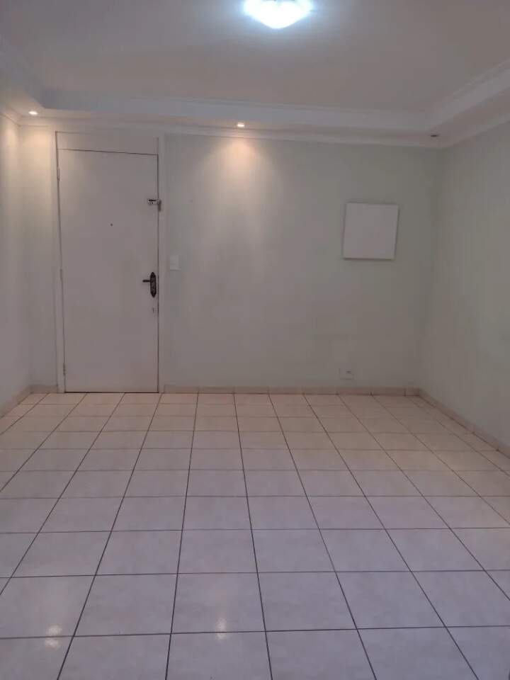 Apartamento à venda com 3 quartos, 69m² - Foto 3