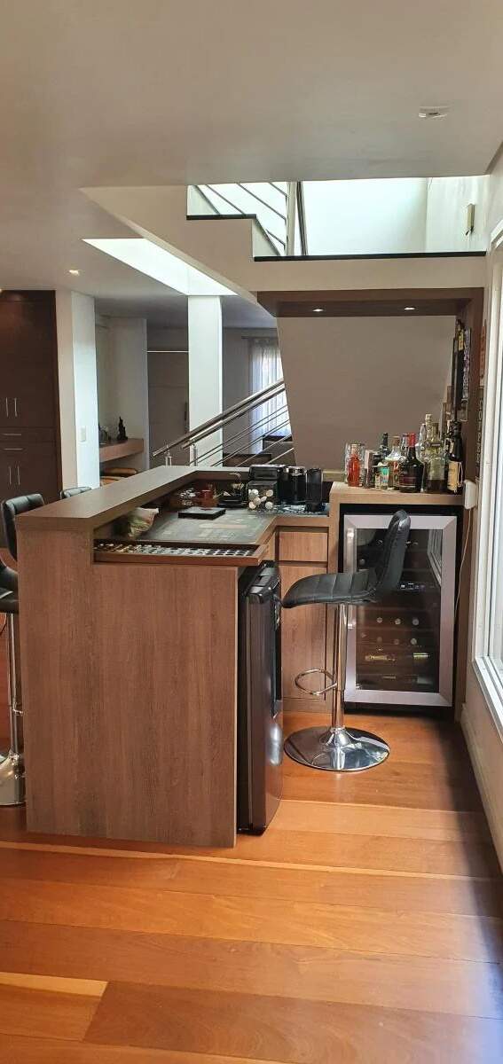 Casa à venda com 4 quartos, 350m² - Foto 10