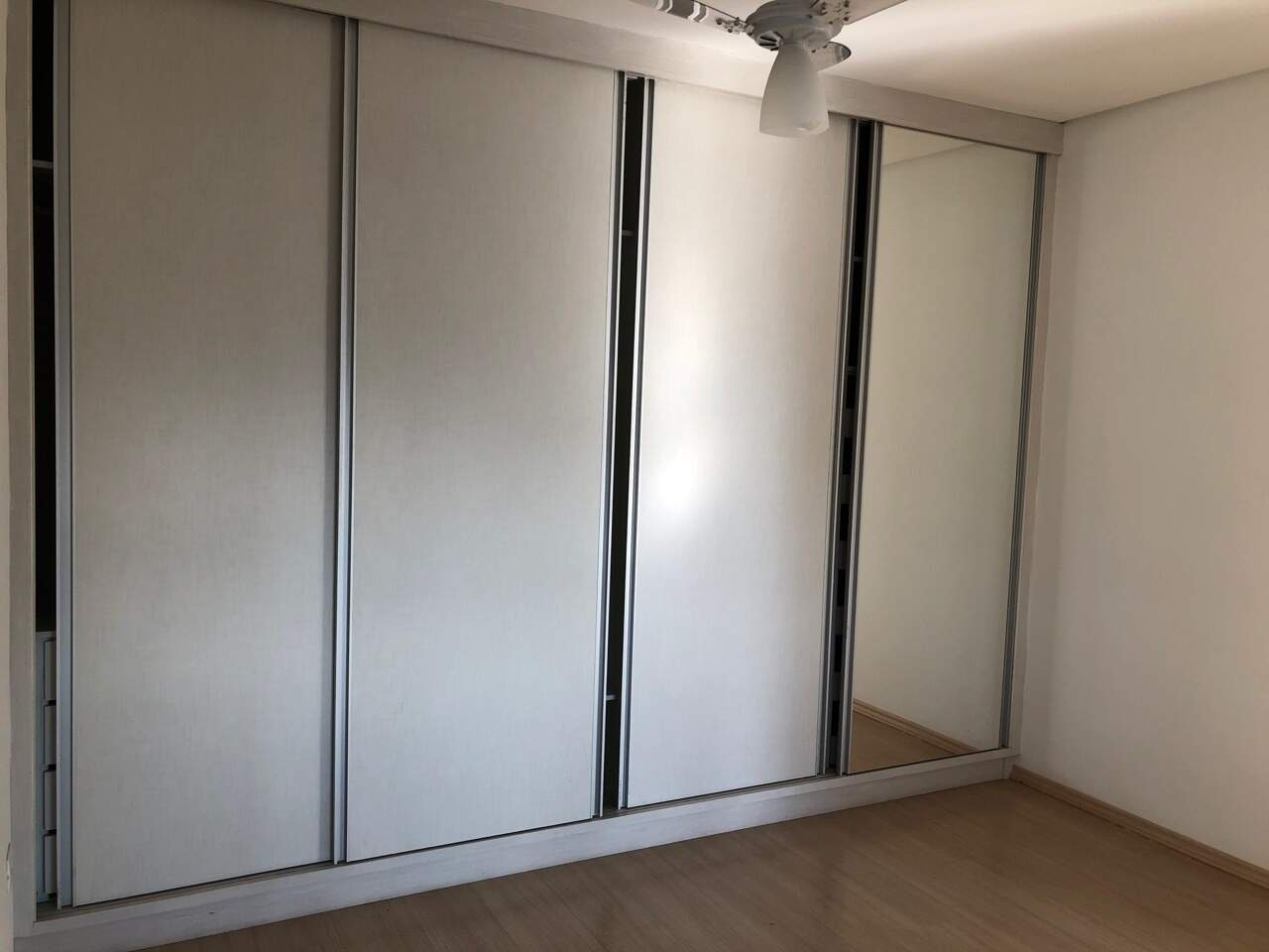 Apartamento à venda com 1 quarto, 47m² - Foto 17