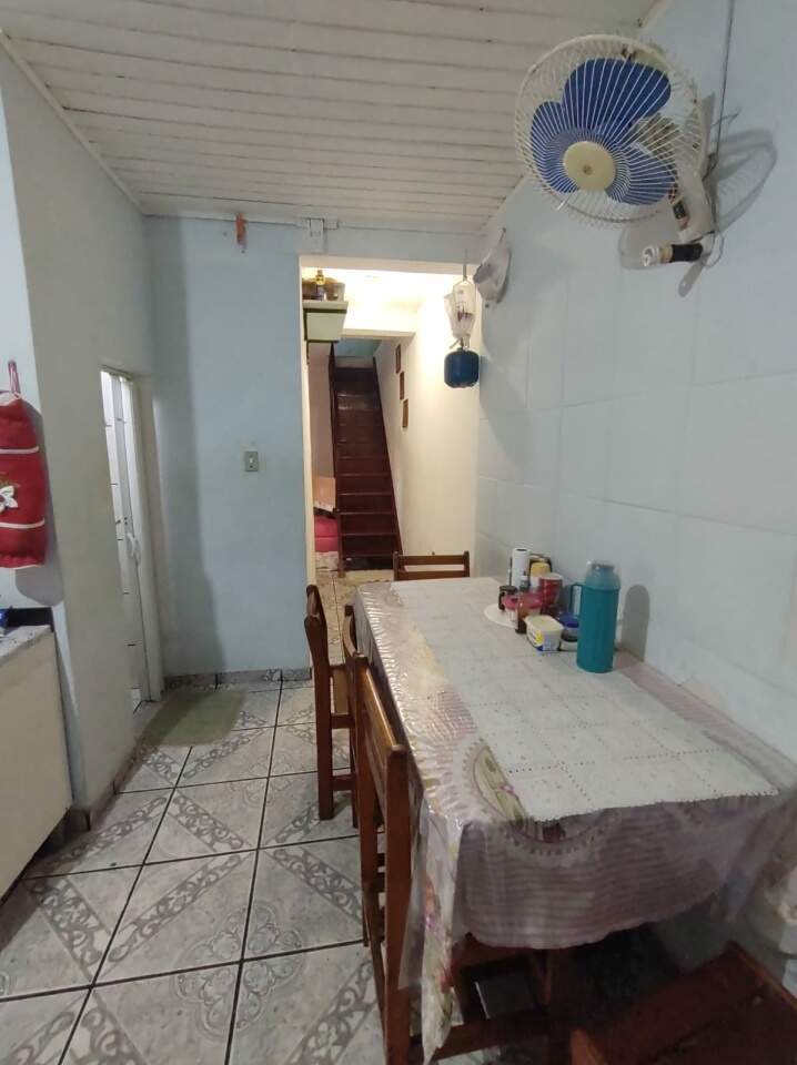 Casa à venda com 5 quartos, 120m² - Foto 5