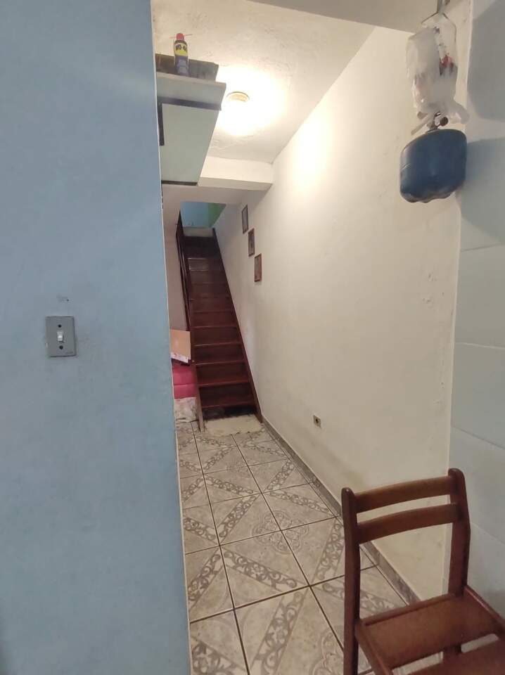 Casa à venda com 5 quartos, 120m² - Foto 4