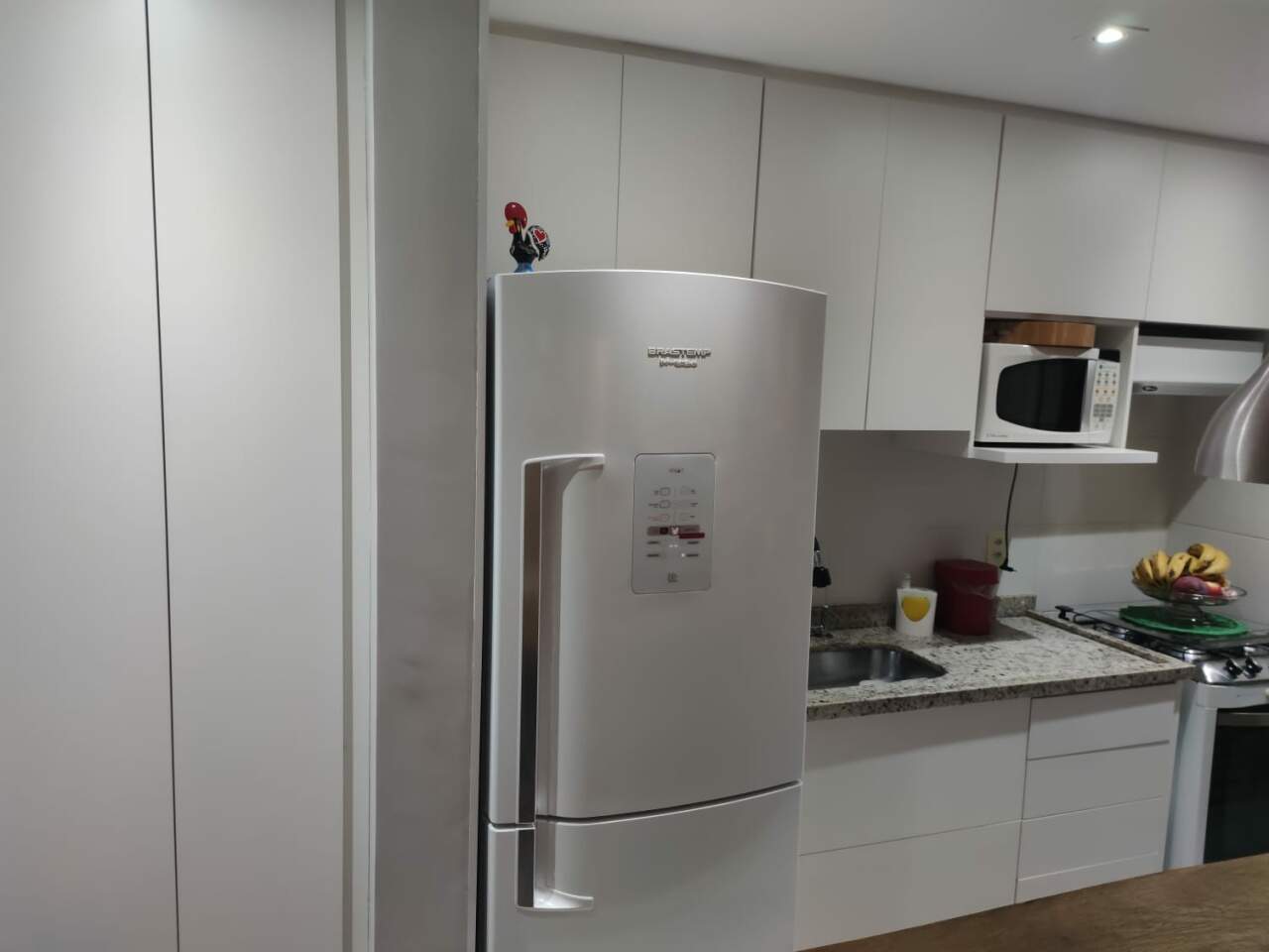 Apartamento à venda com 2 quartos, 63m² - Foto 2