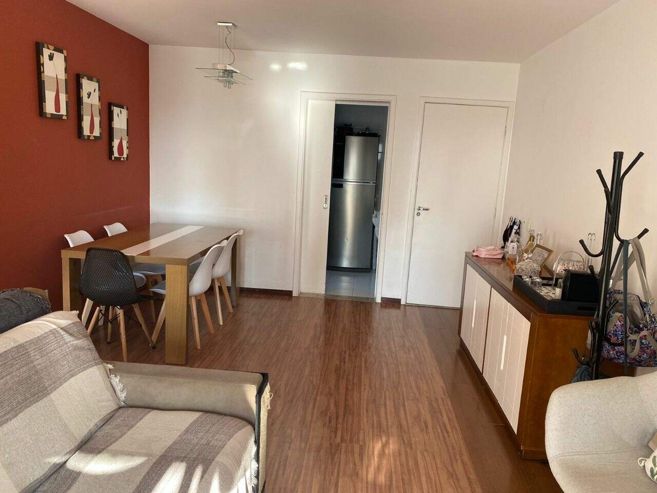 Apartamento à venda com 3 quartos, 105m² - Foto 3