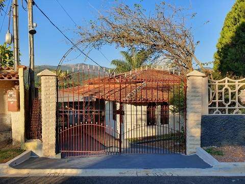 Casa à venda com 3 quartos, 200m² - Foto 5