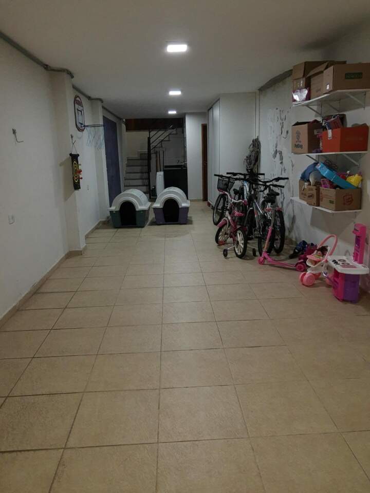 Casa à venda com 3 quartos, 180m² - Foto 27