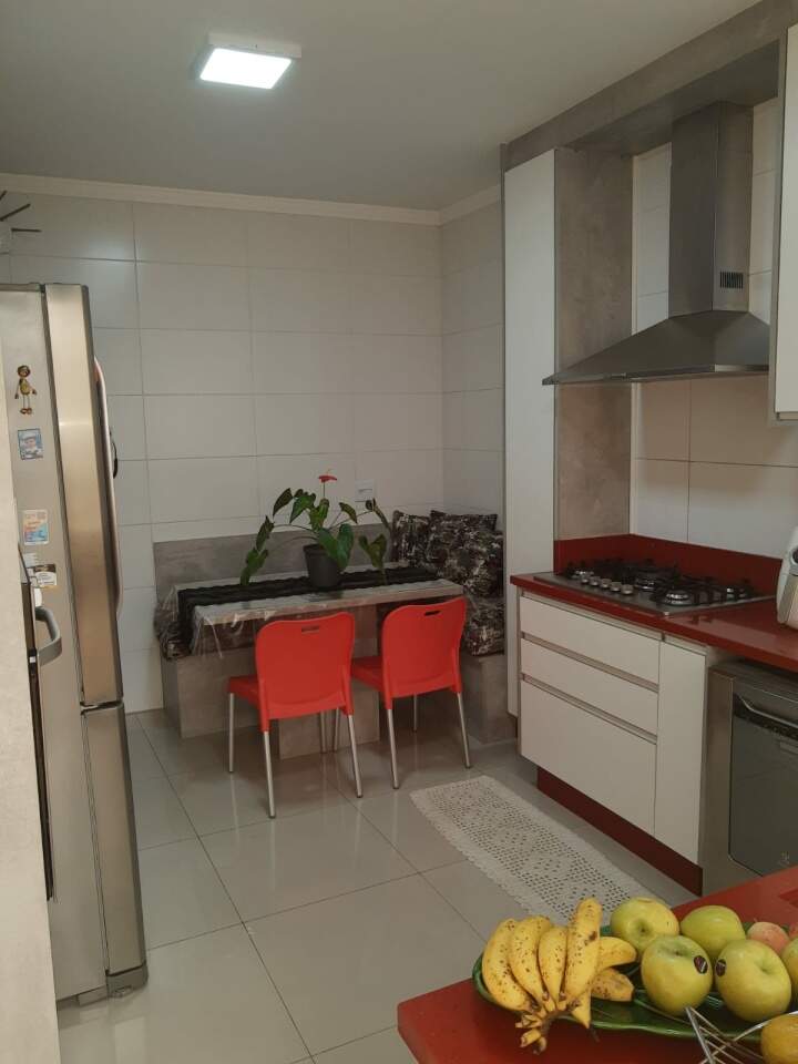 Casa à venda com 3 quartos, 180m² - Foto 26