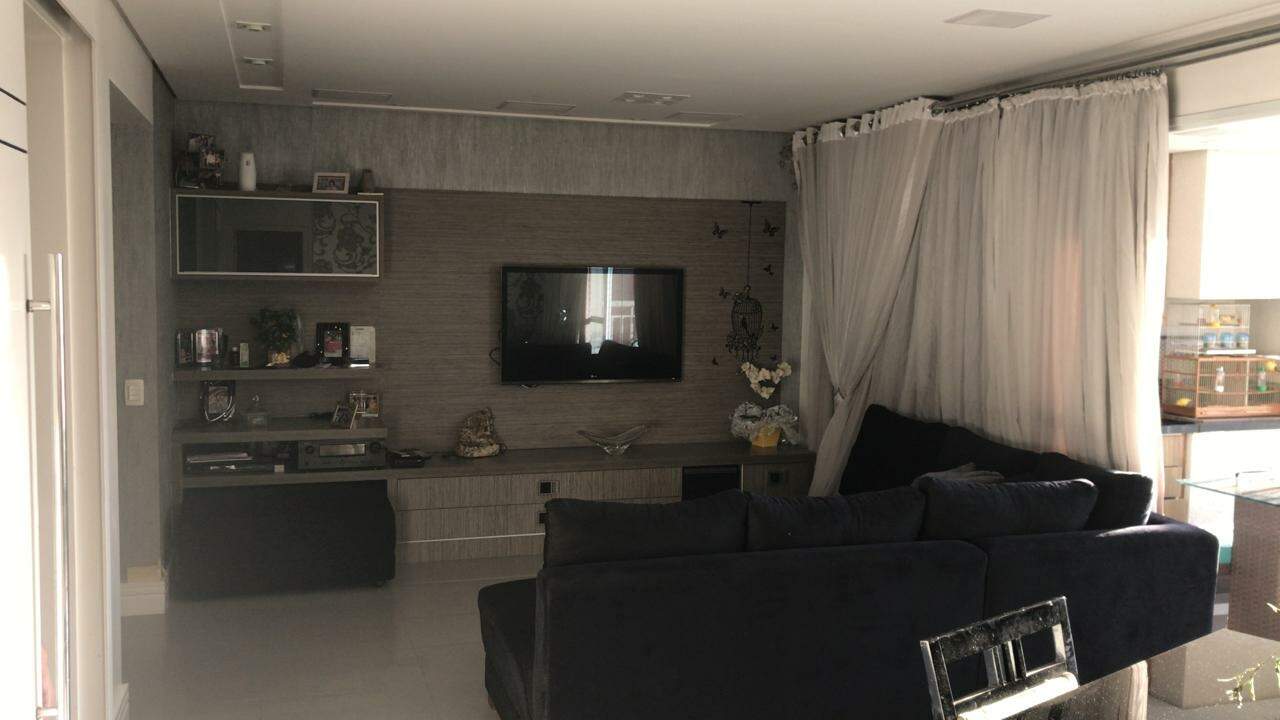 Apartamento à venda com 3 quartos, 132m² - Foto 1