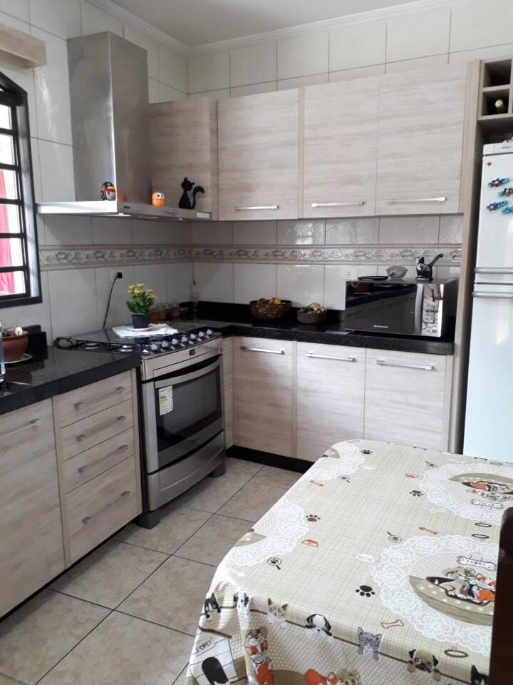 Casa à venda com 3 quartos, 235m² - Foto 13